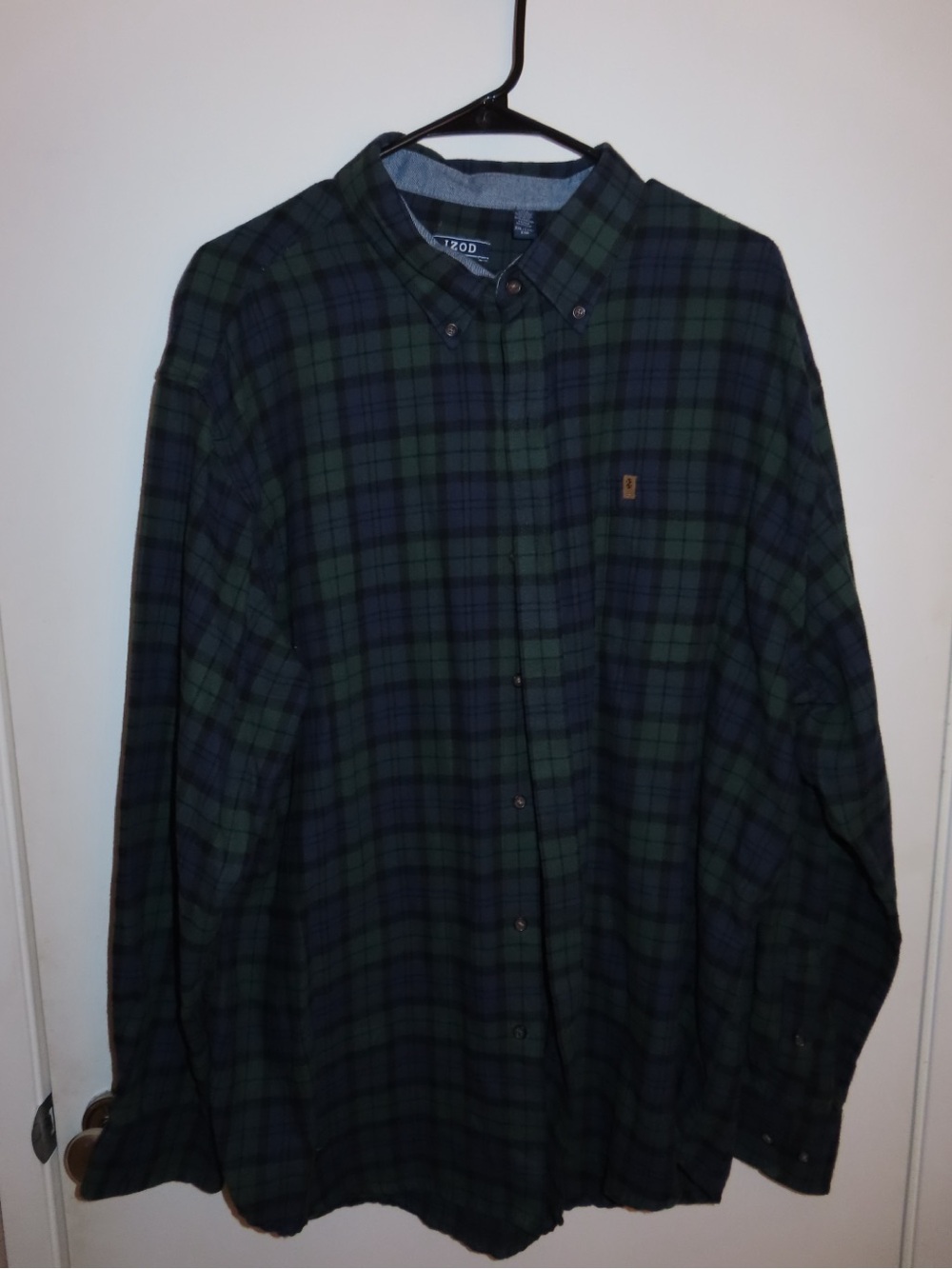 Izod Green and Navy Plaid Button-Down Shirt